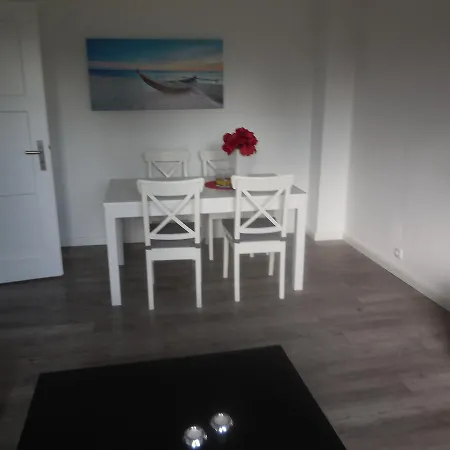 Oelhafendamm 7 Apartament