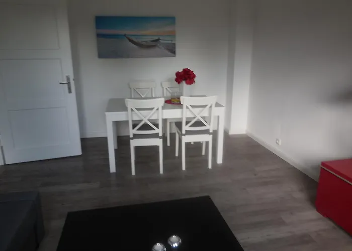 Oelhafendamm 7 Lägenhet