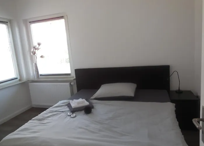 Lägenhet Oelhafendamm 7 *